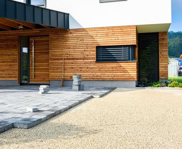 House Courtyard Driveway